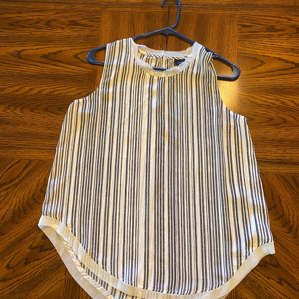 Black and white sleeveless top